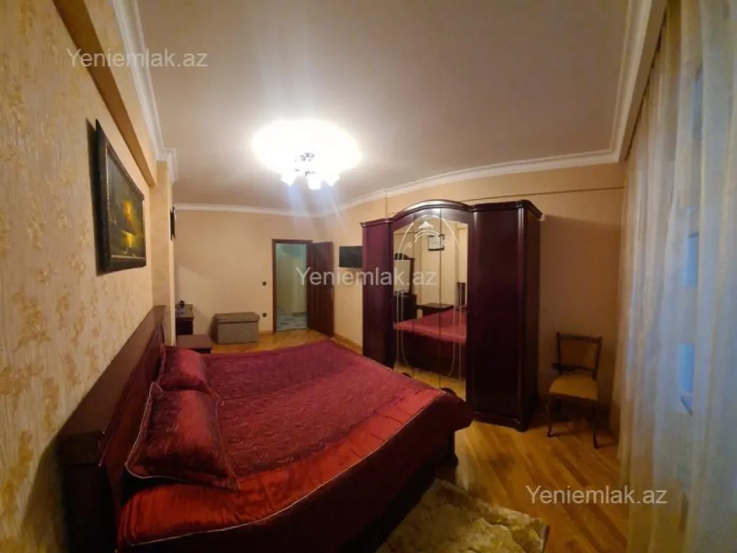 Satılır 3 otaqlı yeni tikili 140 m²