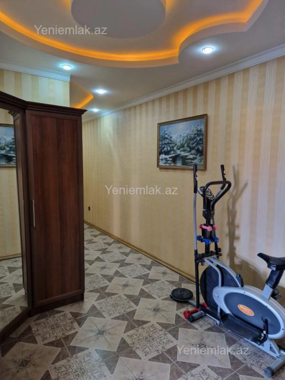 Satılır 3 otaqlı yeni tikili 140 m²