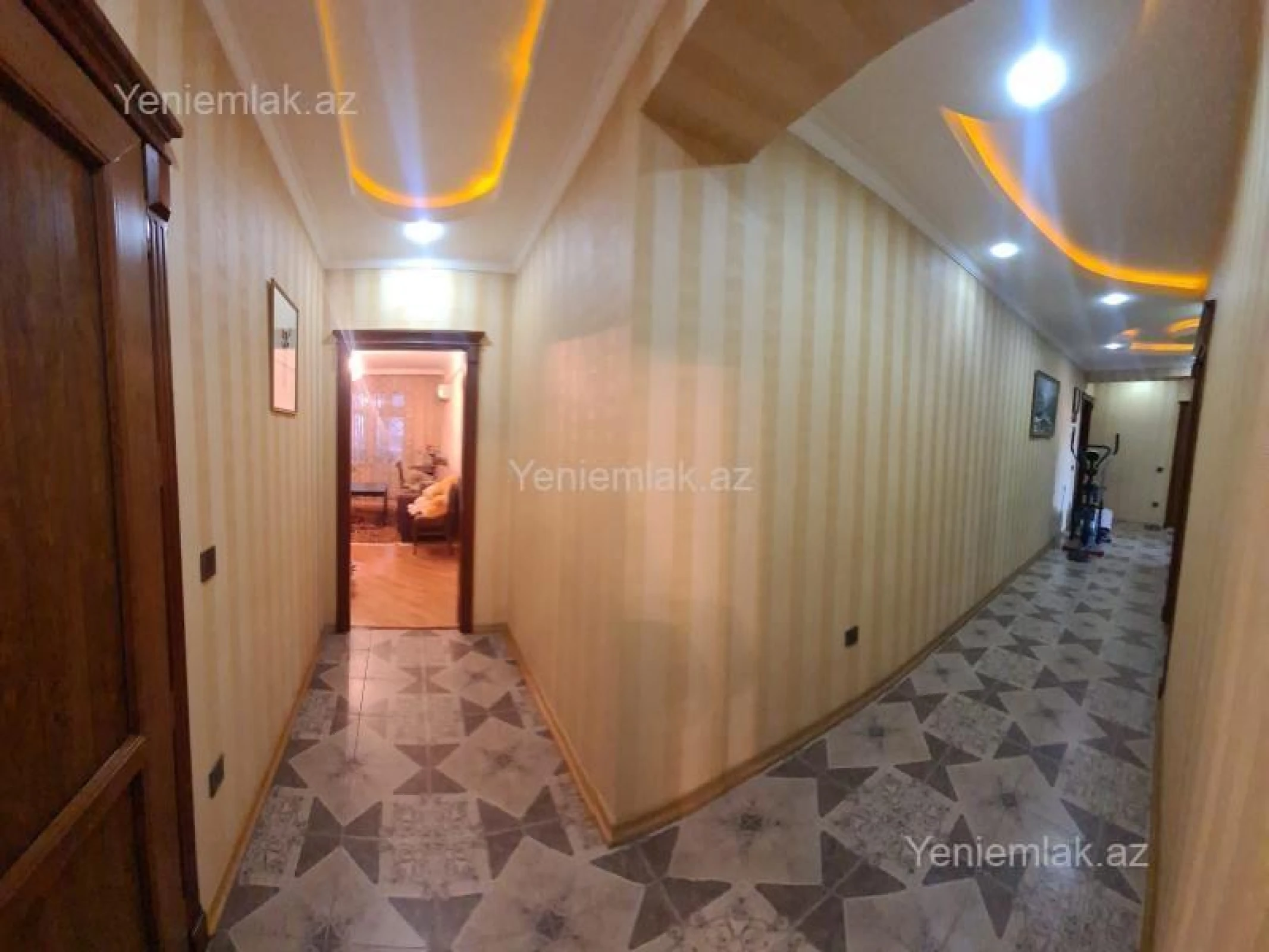 Satılır 3 otaqlı yeni tikili 140 m²