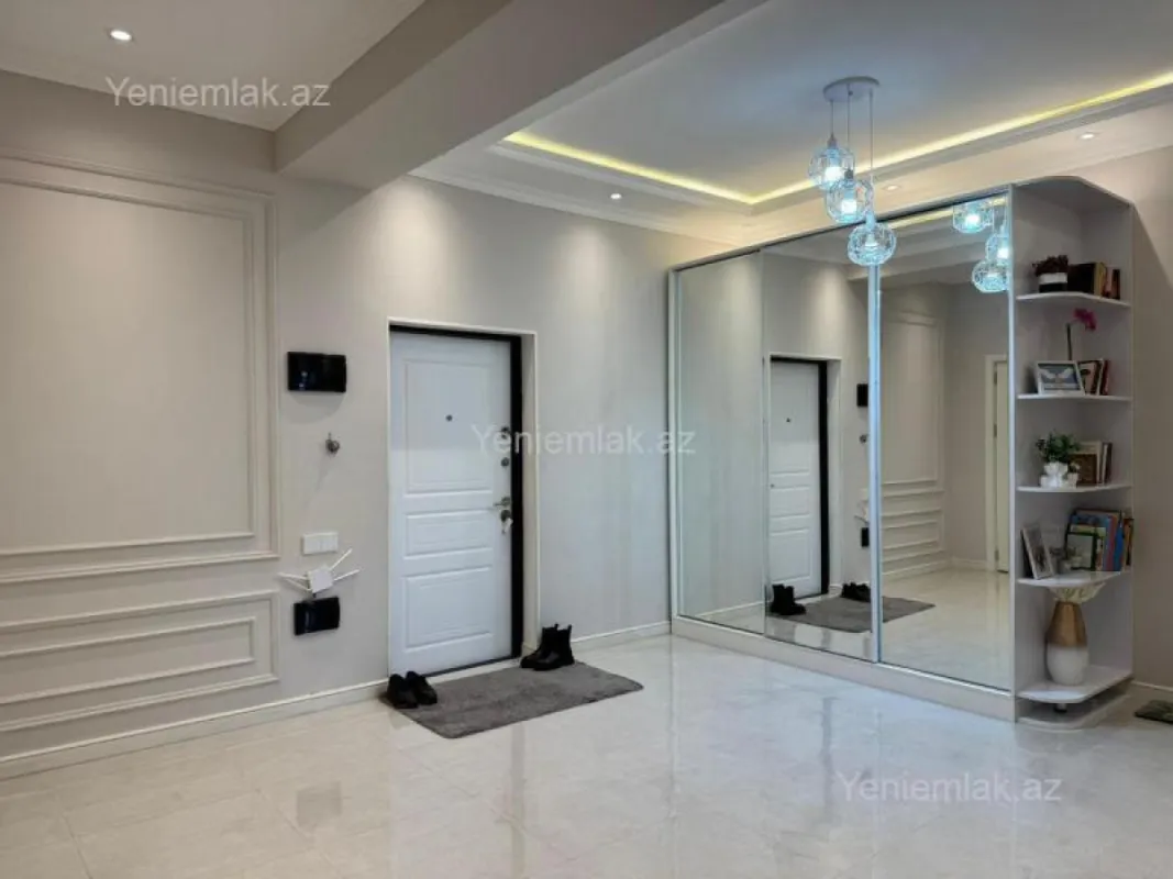 Satılır 2 otaqlı yeni tikili 112 m²