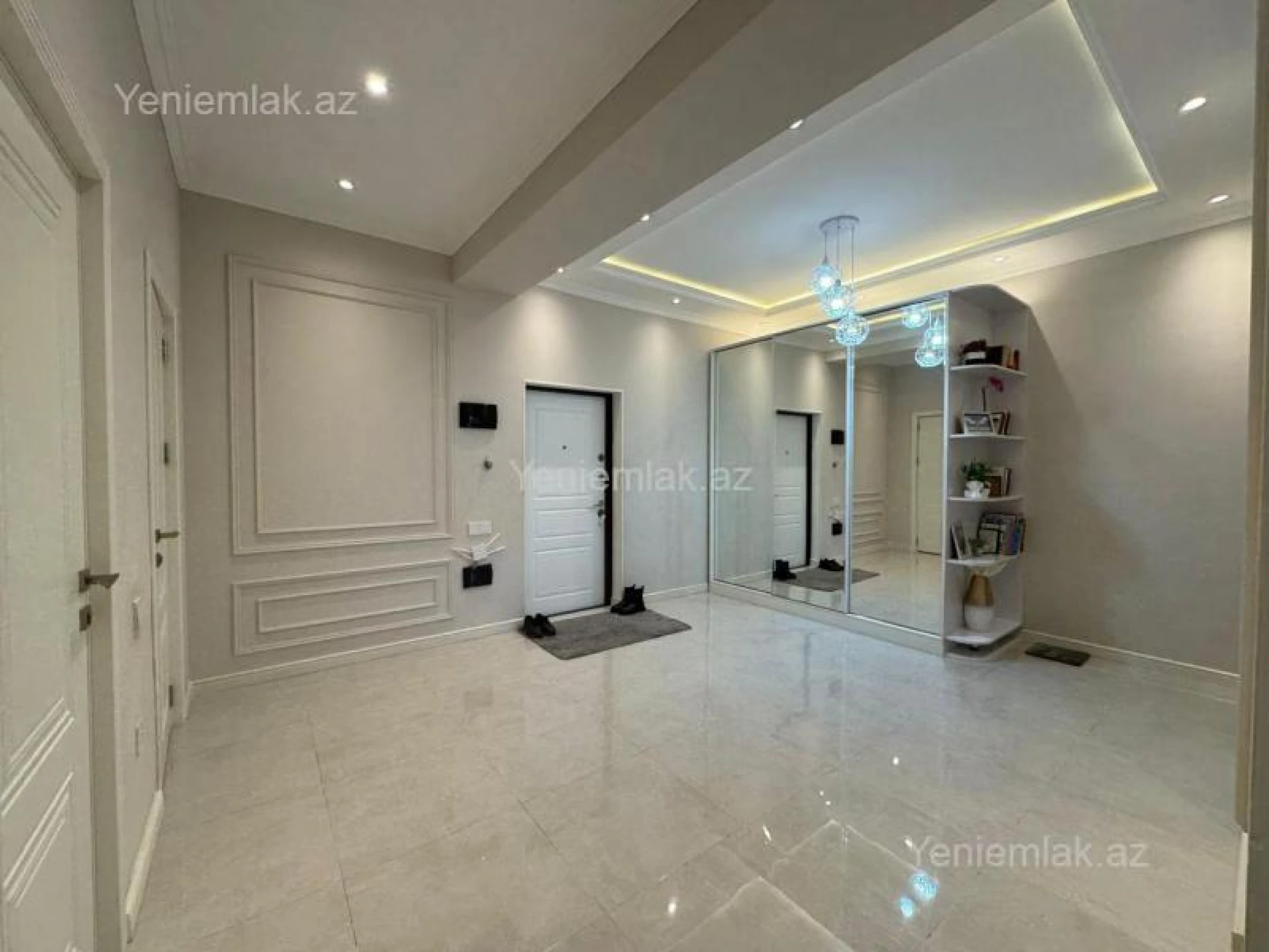 Satılır 2 otaqlı yeni tikili 112 m²