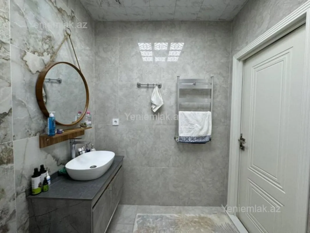 Satılır 2 otaqlı yeni tikili 112 m²