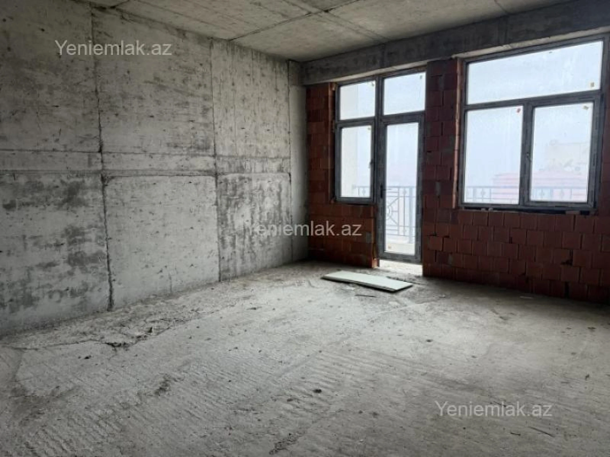 Satılır 4 otaqlı yeni tikili 220 m²
