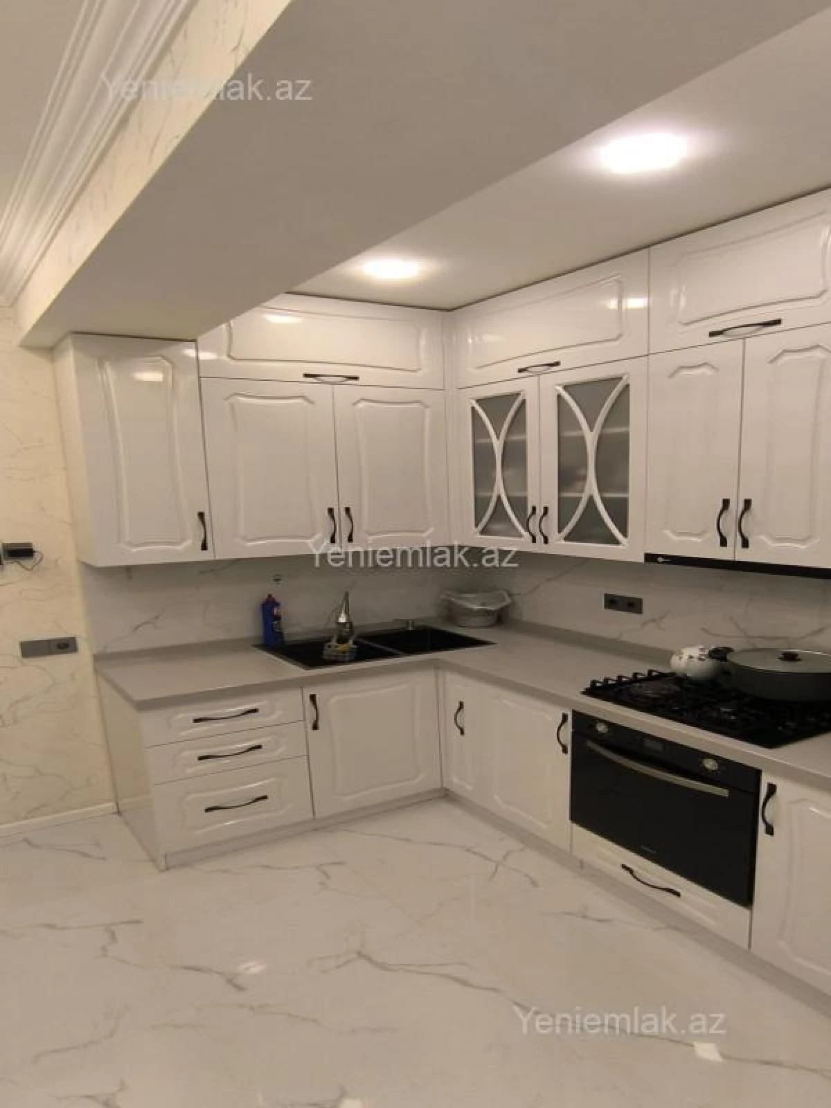Satılır 3 otaqlı yeni tikili 85.5 m²