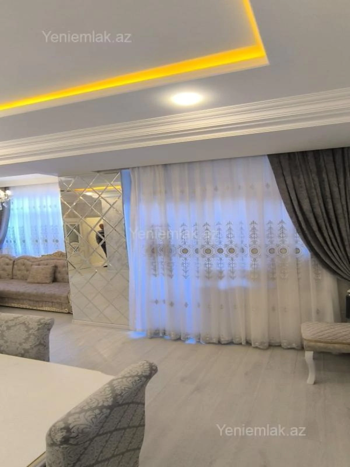Satılır 3 otaqlı yeni tikili 85.5 m²
