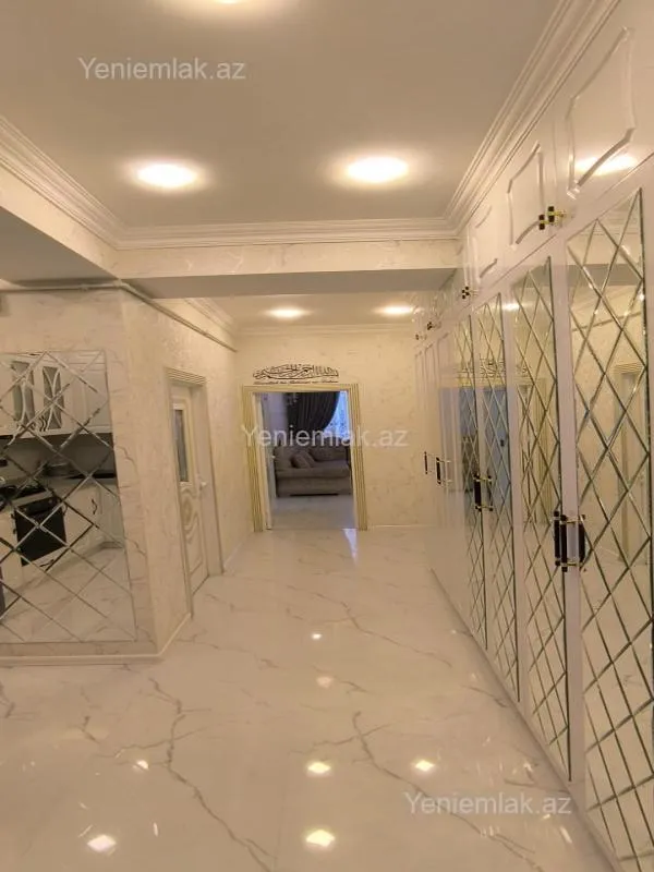 Satılır 3 otaqlı yeni tikili 85.5 m²