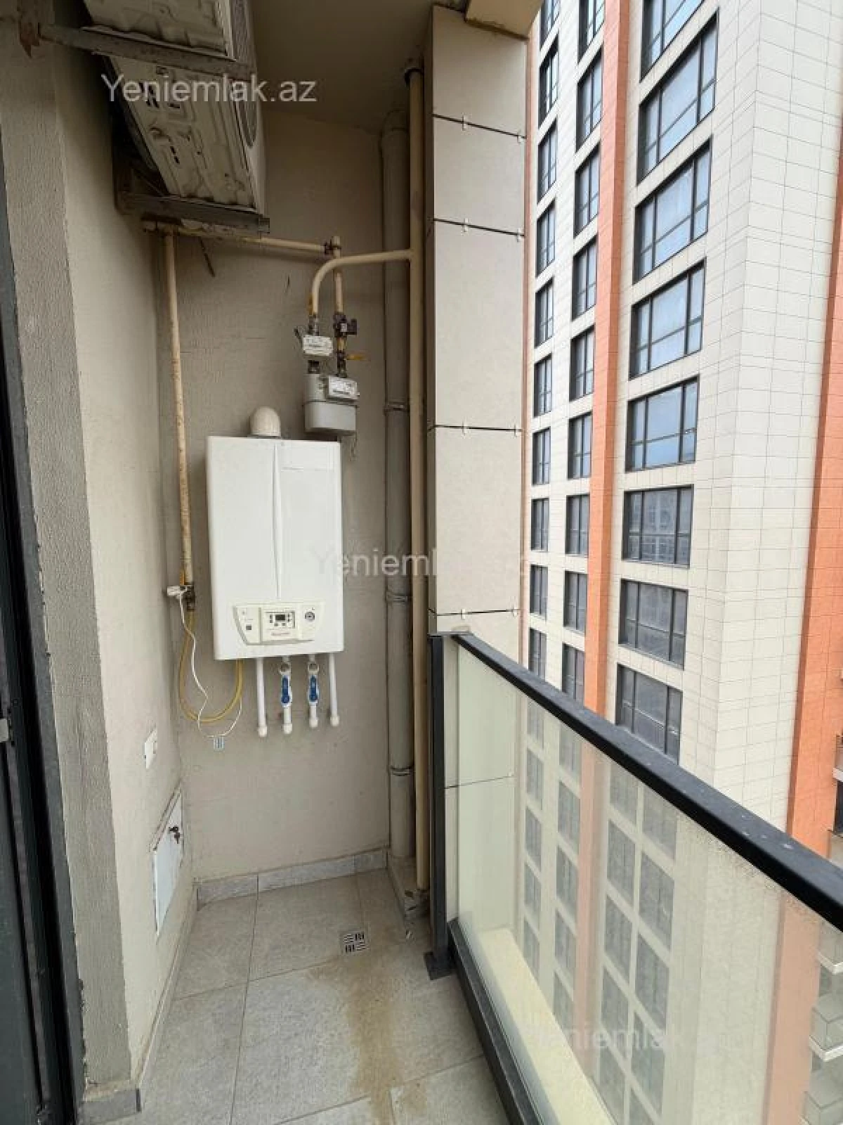 Satılır 3 otaqlı yeni tikili 50 m²