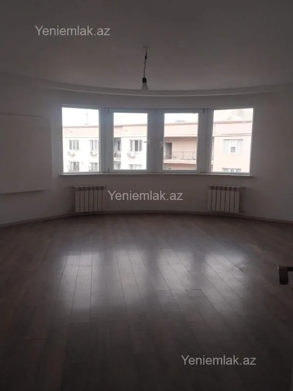 Satılır 2 otaqlı yeni tikili 82.2 m²