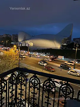 Satılır 3 otaqlı köhnə tikili 65 m²