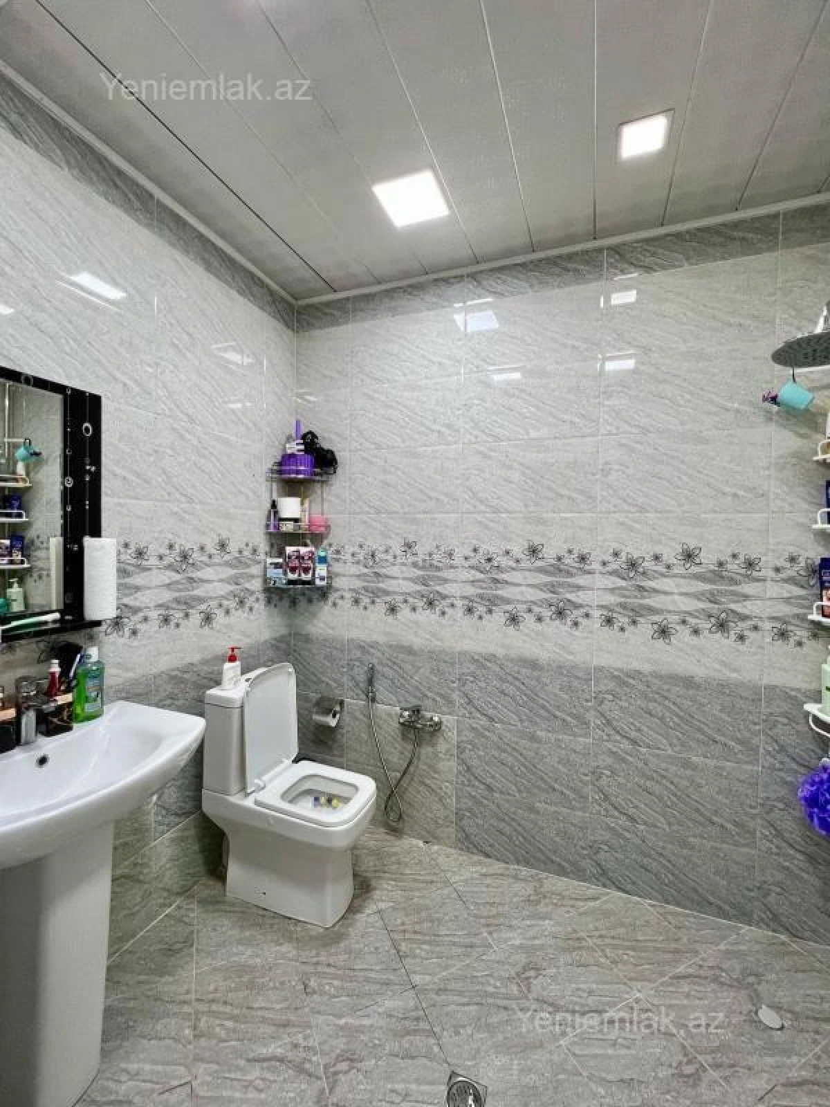 Satılır 3 otaqlı yeni tikili 147 m²