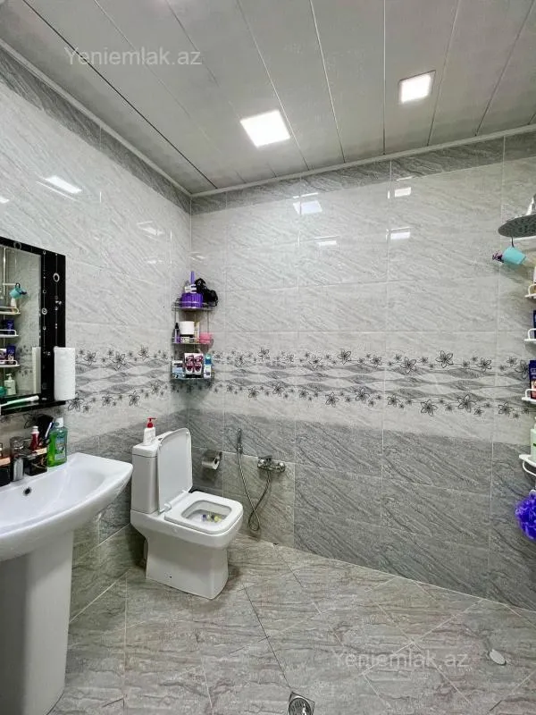 Satılır 3 otaqlı yeni tikili 147 m²