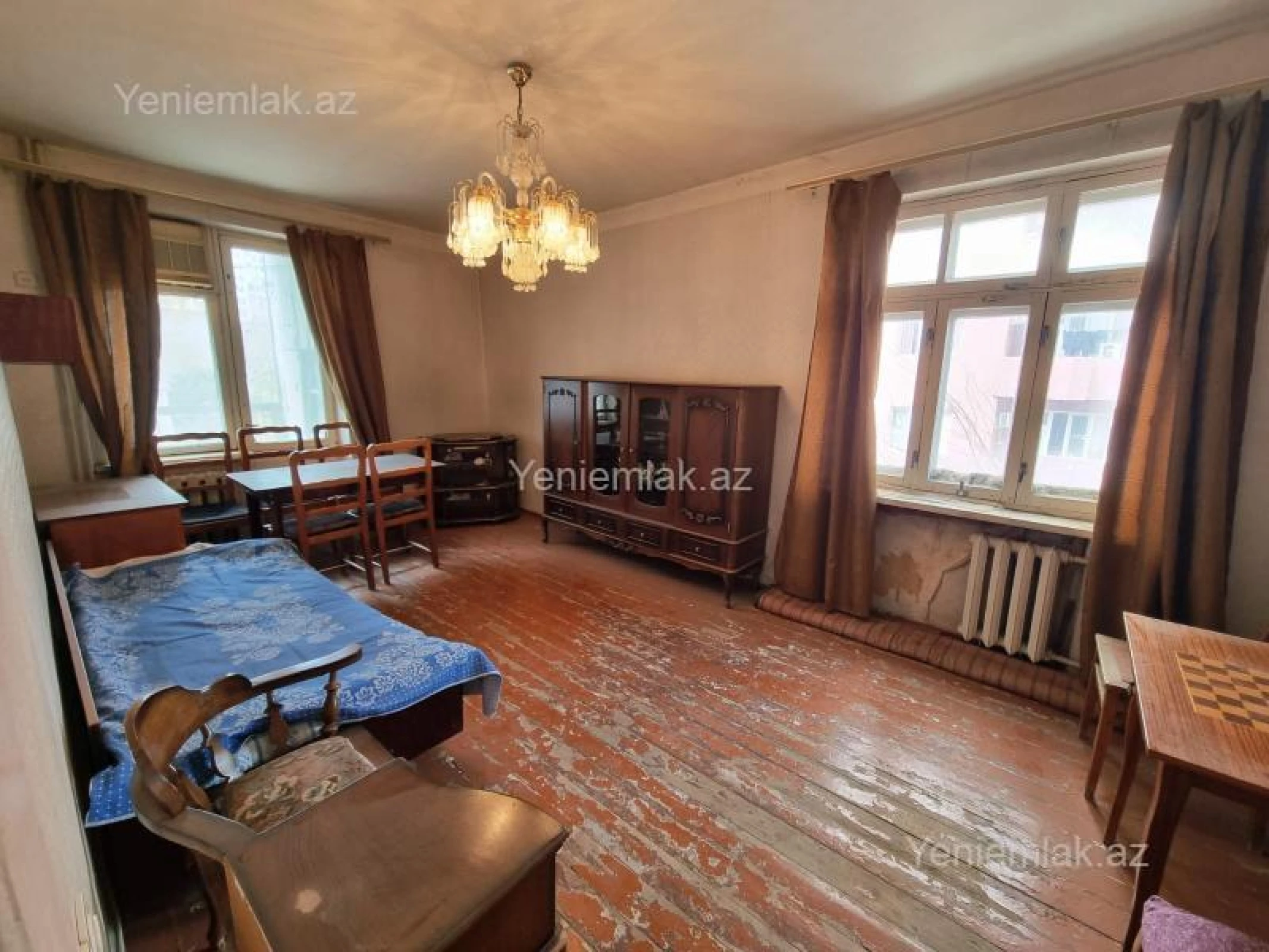 Satılır 2 otaqlı köhnə tikili 62 m²
