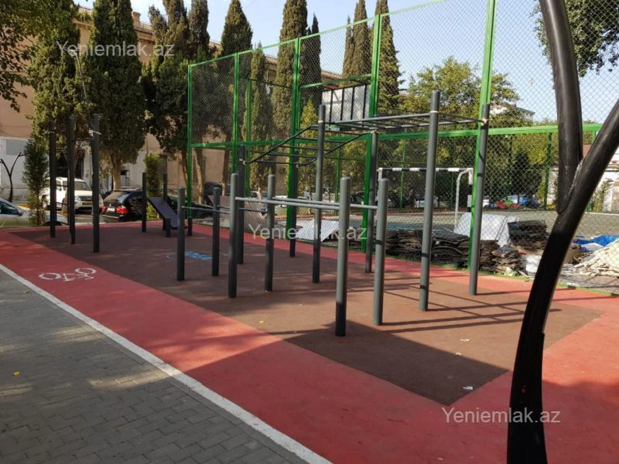 Satılır 2 otaqlı köhnə tikili 62 m²