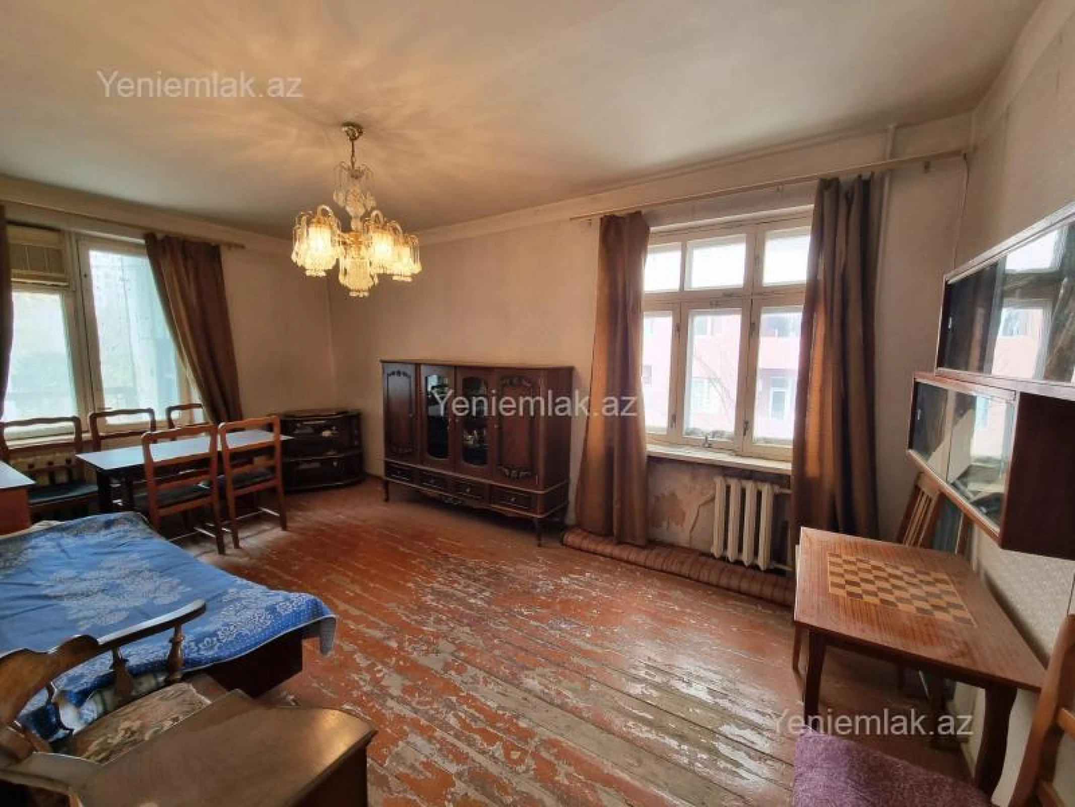 Satılır 2 otaqlı köhnə tikili 62 m²