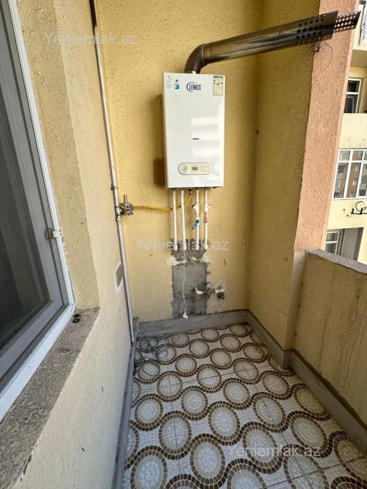 Satılır 3 otaqlı yeni tikili 135 m²