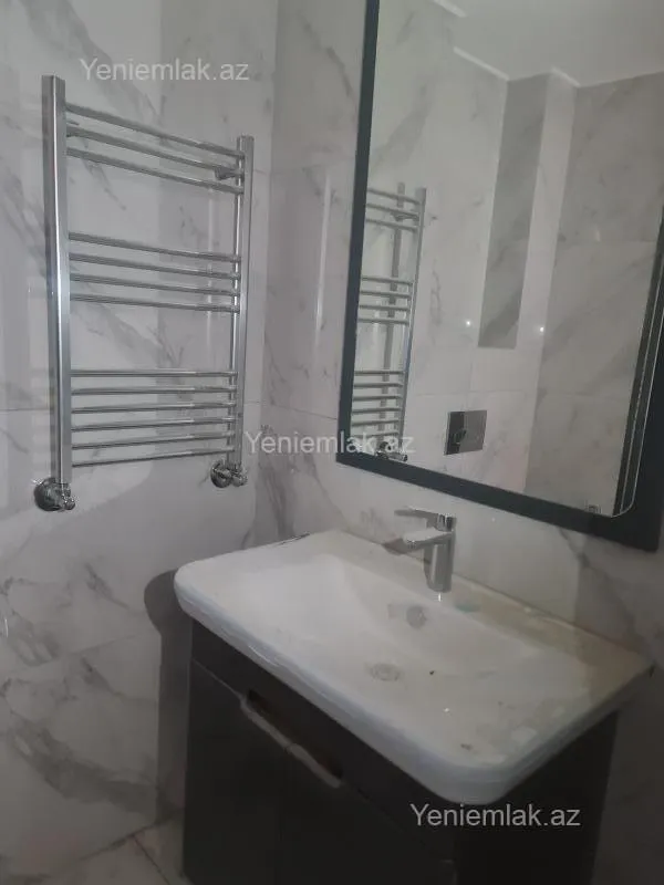 Satılır 3 otaqlı yeni tikili 72 m²