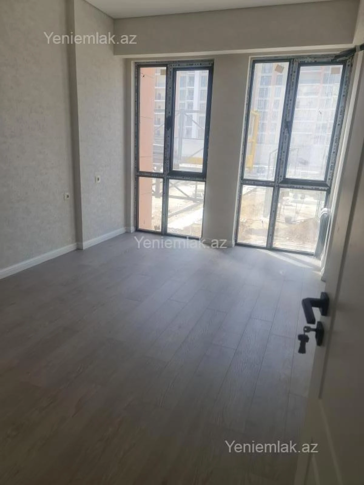 Satılır 3 otaqlı yeni tikili 72 m²