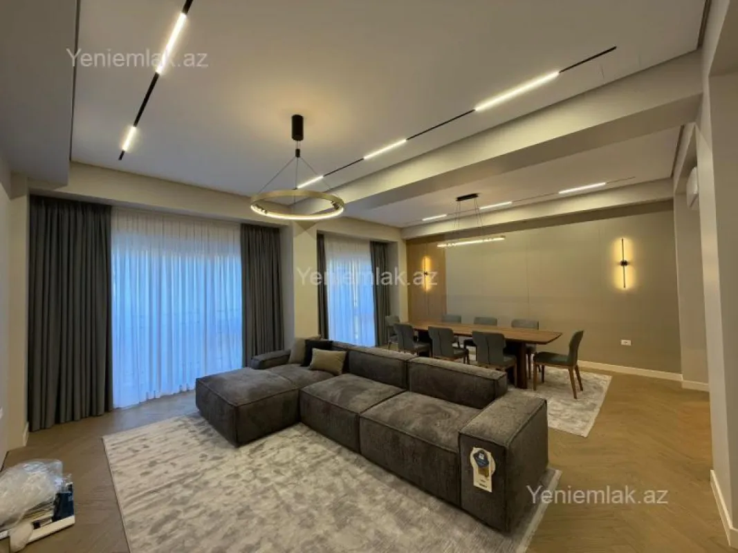 Satılır 5 otaqlı yeni tikili 195 m²
