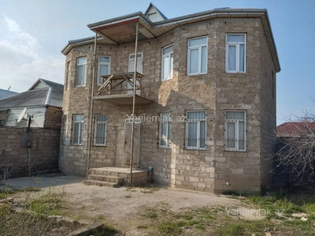 Satılır 5 otaqlı həyət evi 160 m²