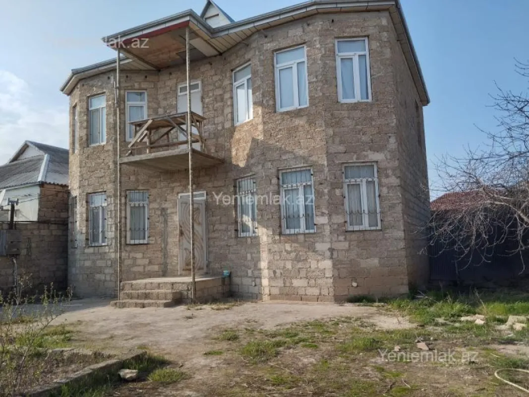 Satılır 5 otaqlı həyət evi 160 m²