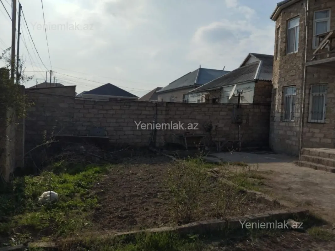 Satılır 5 otaqlı həyət evi 160 m²
