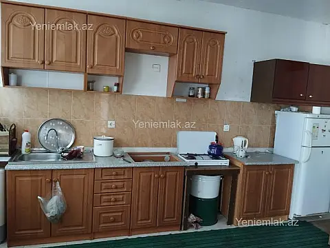 Satılır 5 otaqlı həyət evi 160 m²