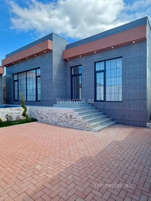 Satılır 4 otaqlı həyət evi 180 m²