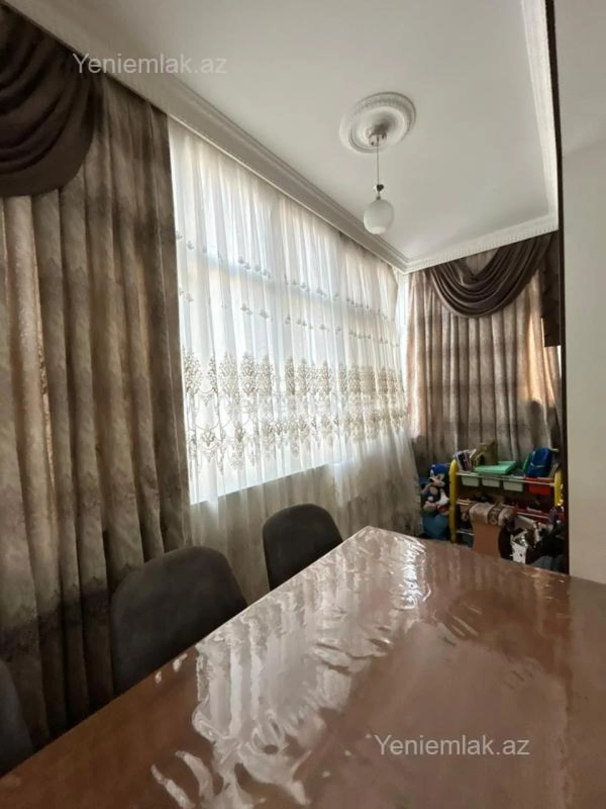 Satılır 2 otaqlı yeni tikili 84 m²