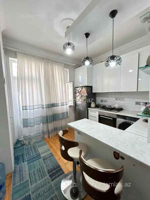 Satılır 2 otaqlı yeni tikili 84 m²