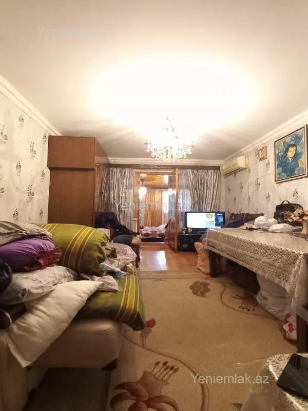 Satılır 2 otaqlı köhnə tikili 50 m²