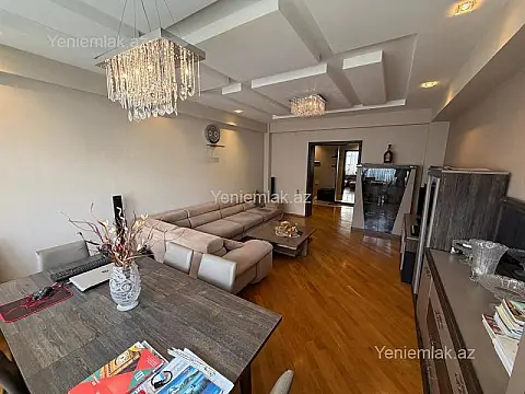 Satılır 3 otaqlı yeni tikili 135 m²
