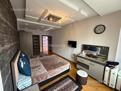 Satılır 3 otaqlı yeni tikili 135 m²