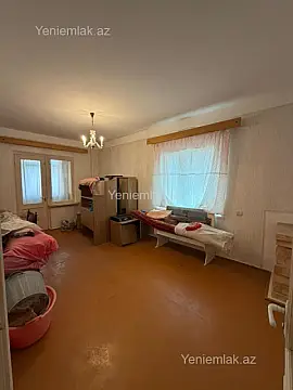 Satılır 4 otaqlı köhnə tikili 100 m²