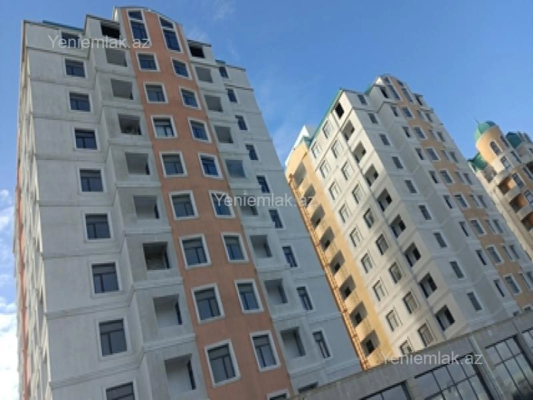 Satılır 2 otaqlı yeni tikili 60 m²