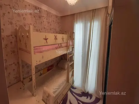 Satılır 3 otaqlı köhnə tikili 71 m²
