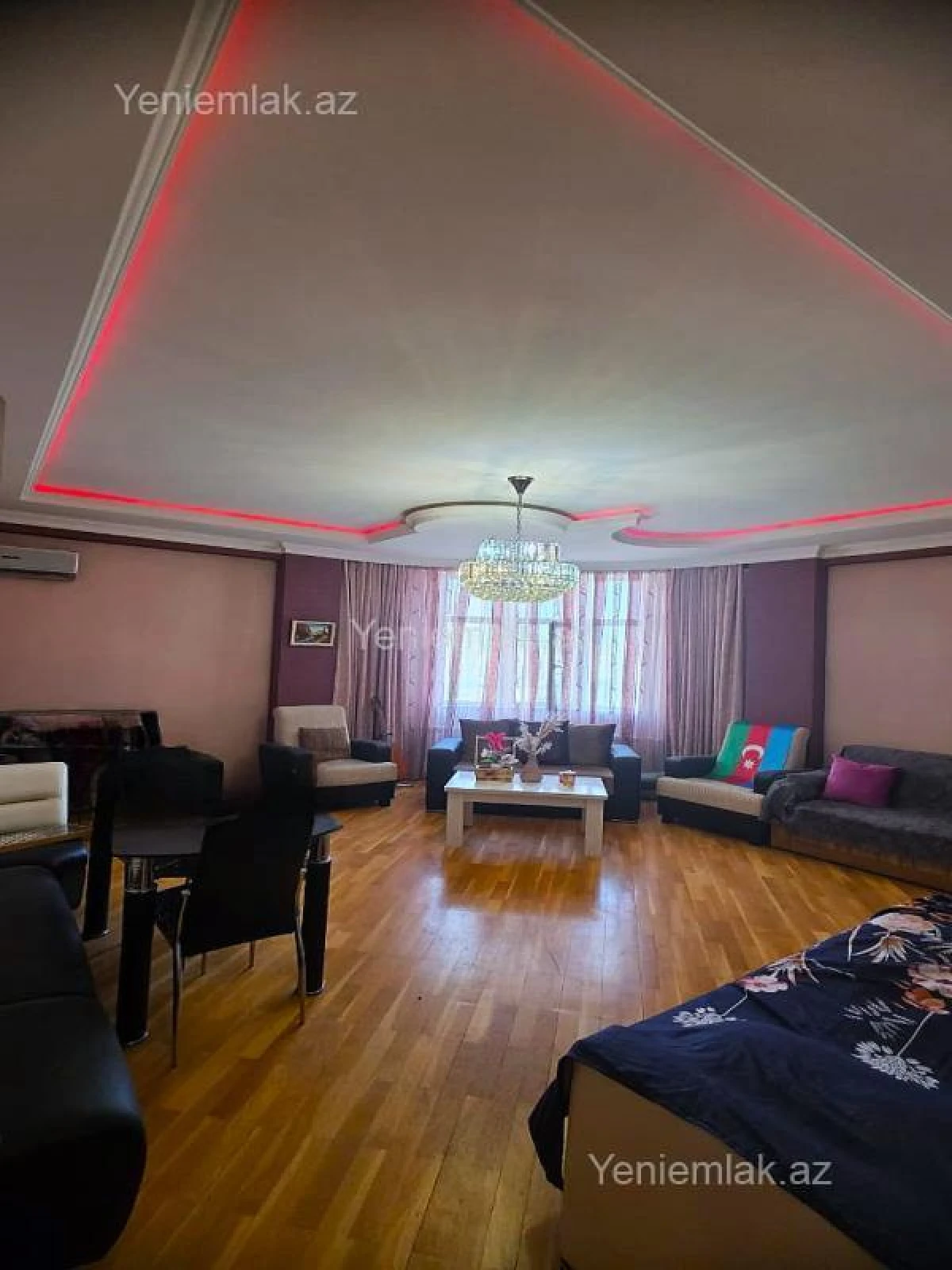Satılır 3 otaqlı yeni tikili 115 m²