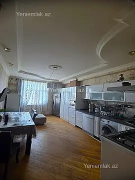 Satılır 3 otaqlı yeni tikili 115 m²