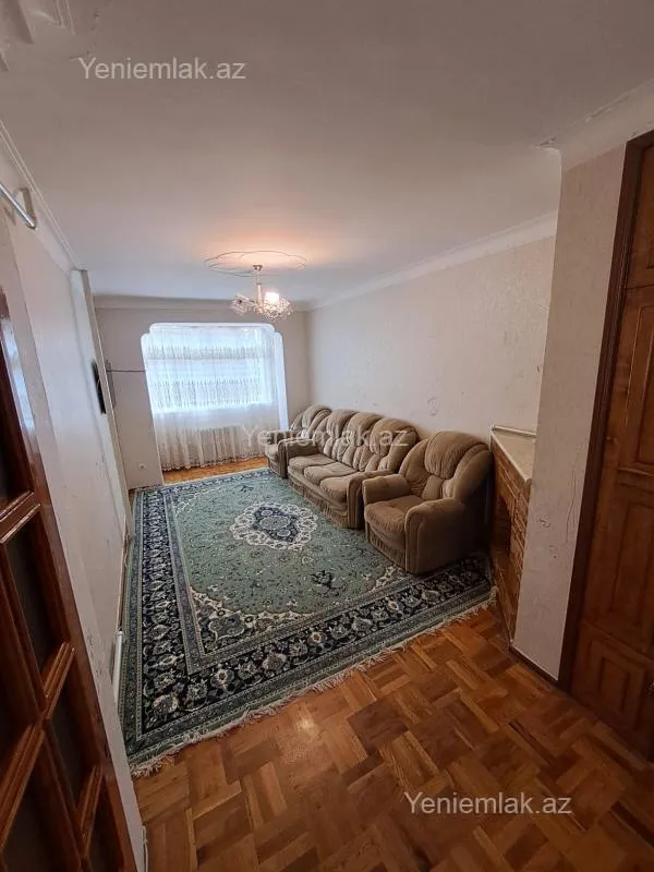 Satılır 5 otaqlı köhnə tikili 125 m²