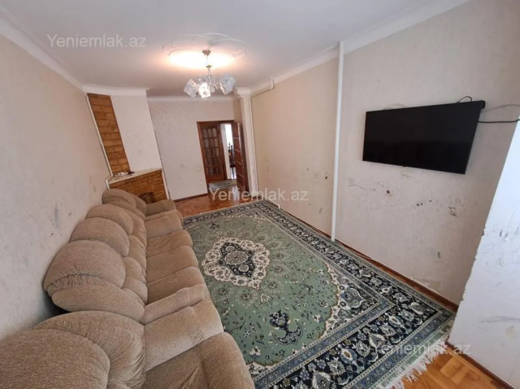 Satılır 5 otaqlı köhnə tikili 125 m²