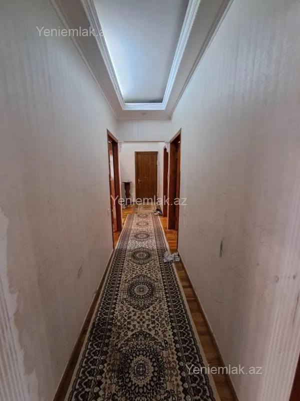 Satılır 5 otaqlı köhnə tikili 125 m²