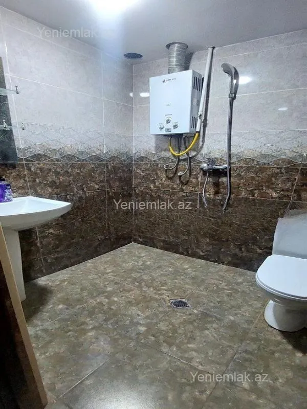 Satılır 3 otaqlı köhnə tikili 70 m²