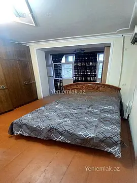 Satılır 3 otaqlı köhnə tikili 70 m²
