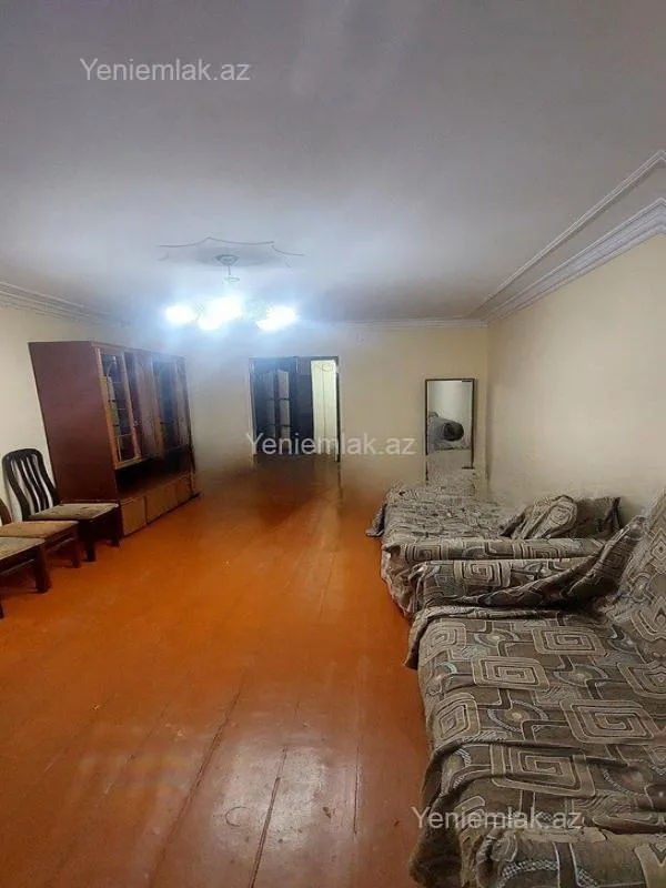 Satılır 3 otaqlı köhnə tikili 70 m²