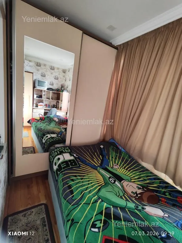 Satılır 2 otaqlı köhnə tikili 100 m²