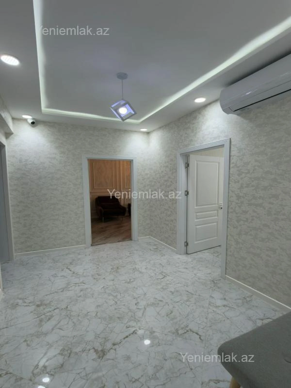 Satılır 2 otaqlı yeni tikili 75 m²