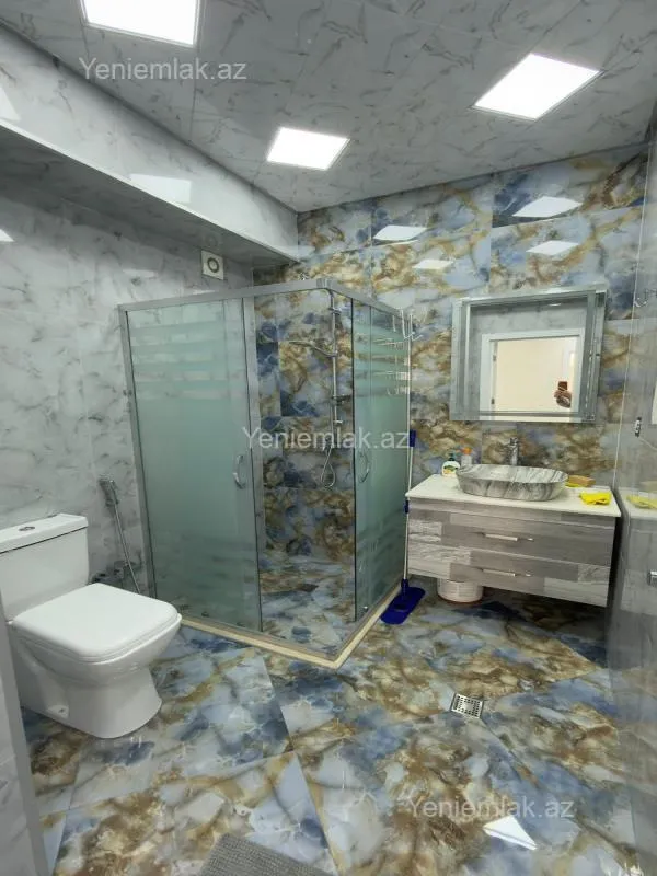 Satılır 2 otaqlı yeni tikili 75 m²