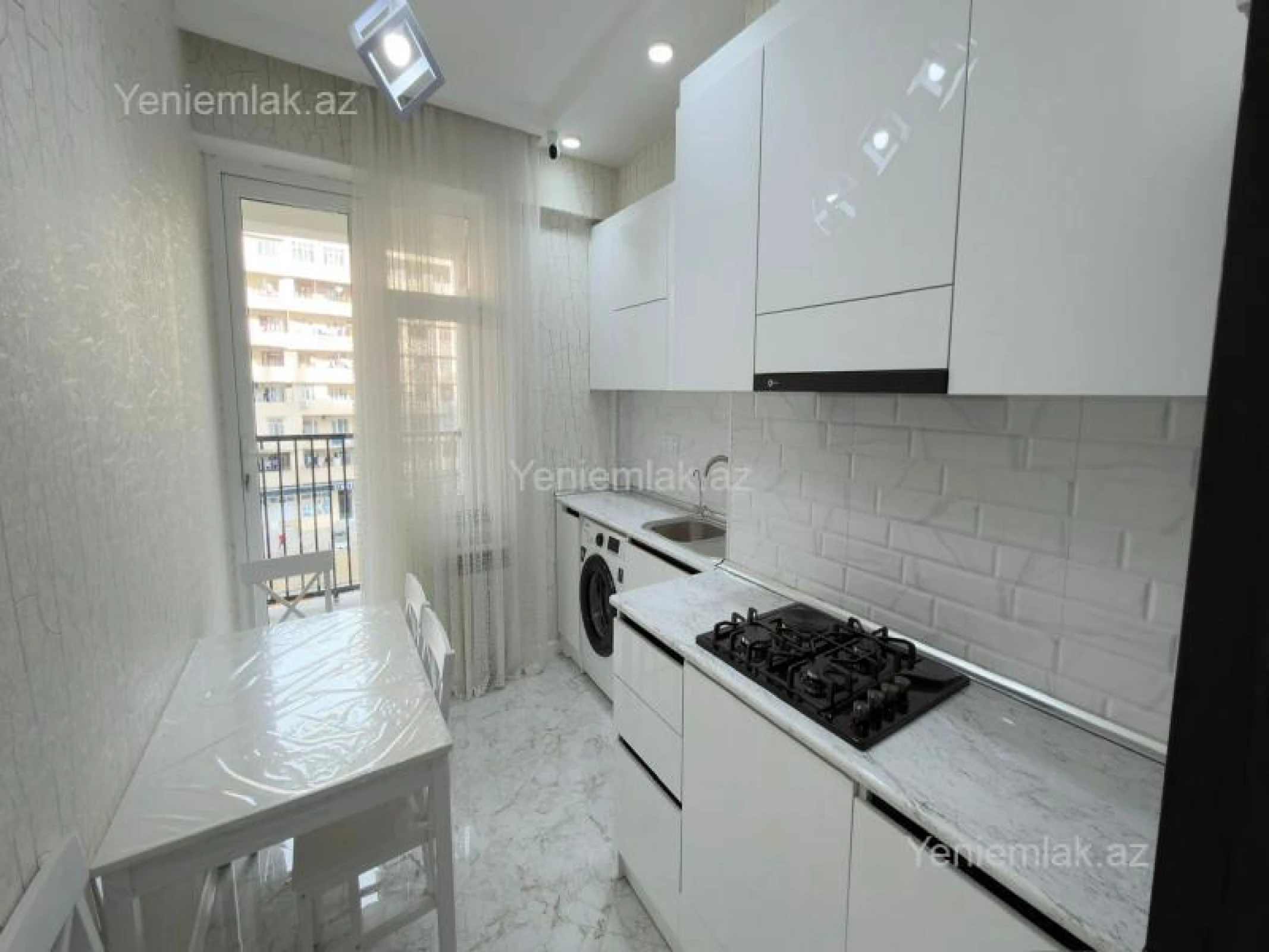 Satılır 2 otaqlı yeni tikili 75 m²