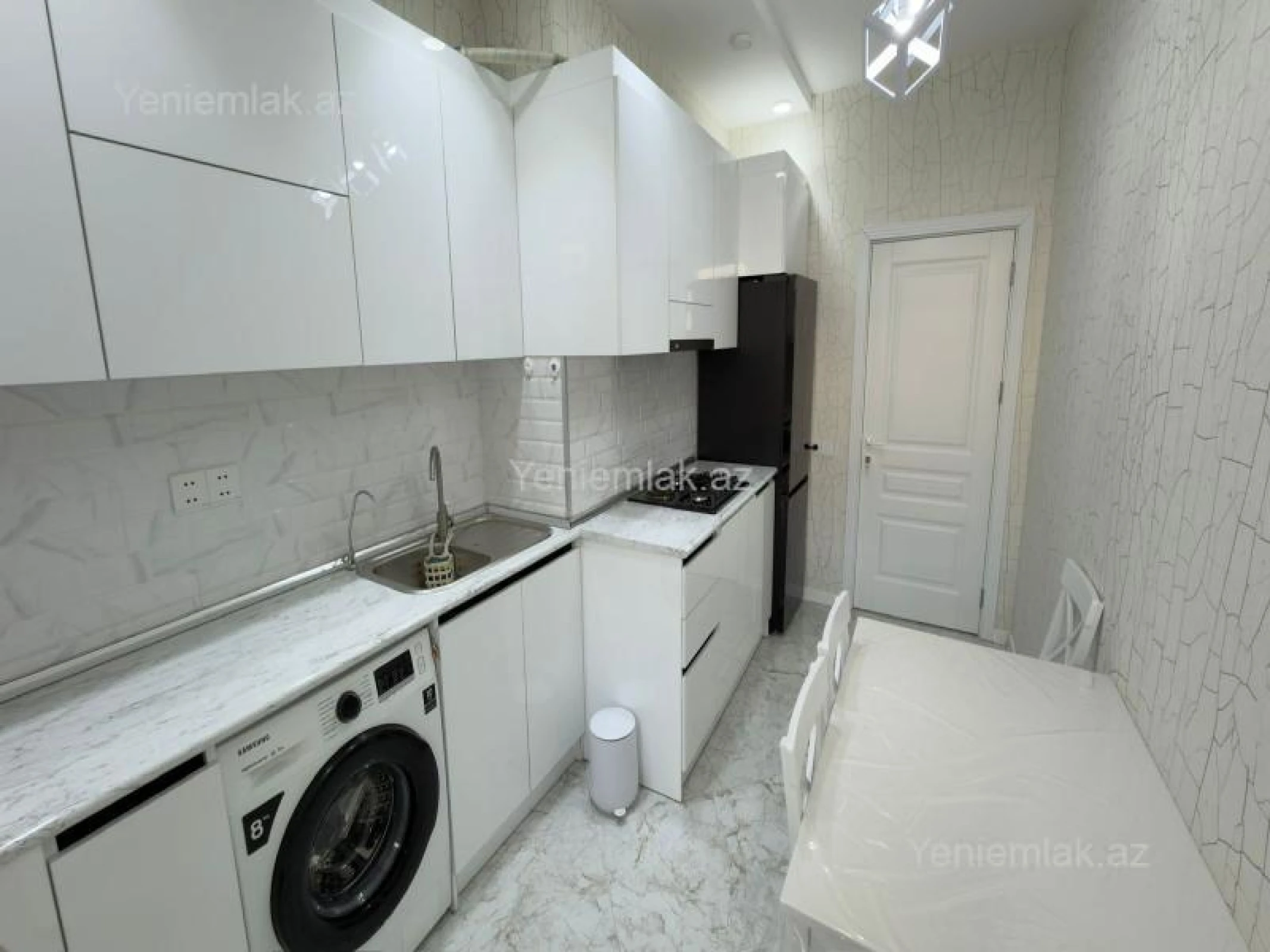 Satılır 2 otaqlı yeni tikili 75 m²