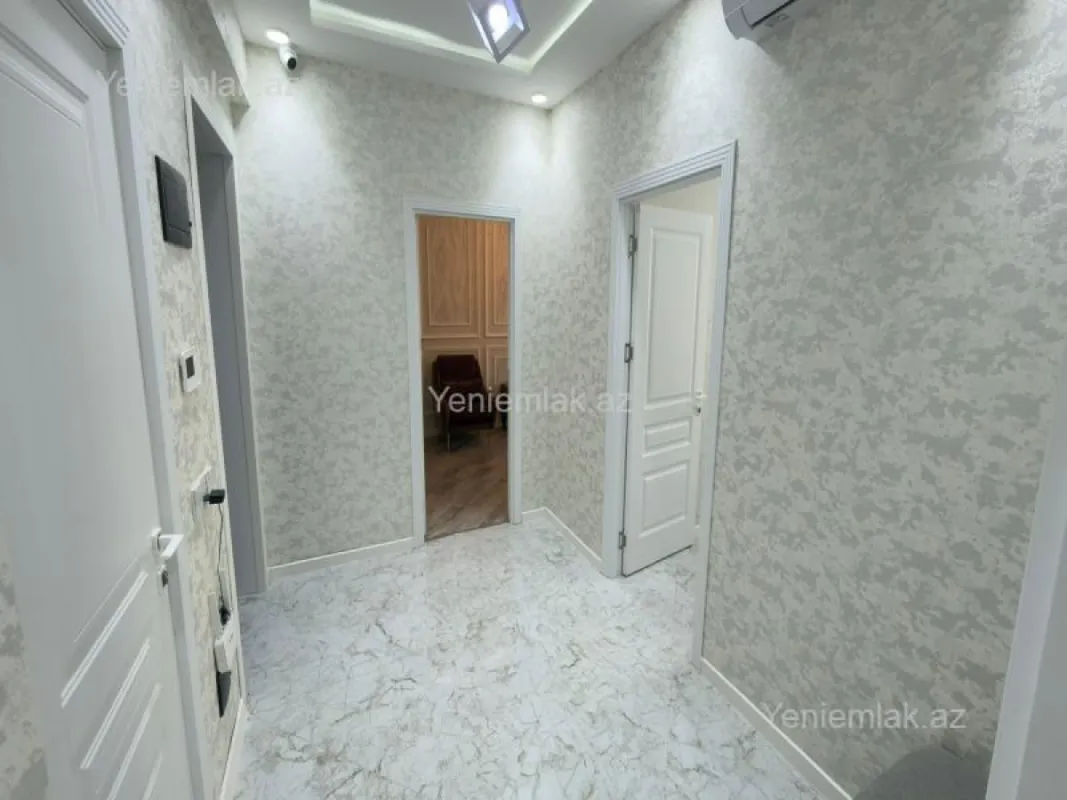 Satılır 2 otaqlı yeni tikili 75 m²