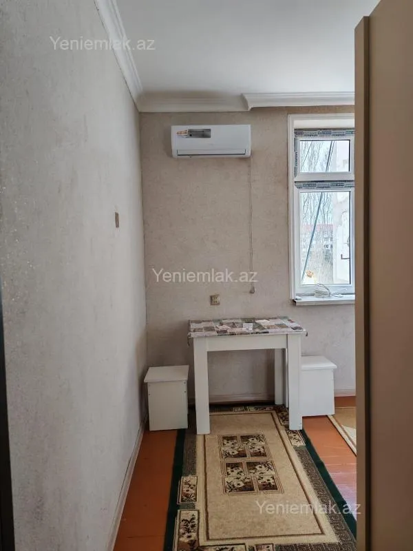Satılır 1 otaqlı köhnə tikili 32 m²